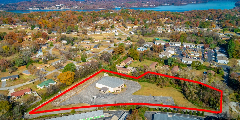 Move-In Ready 9,606 SF Church on 3.8 Acres by Hwy 58 and Hwy 153