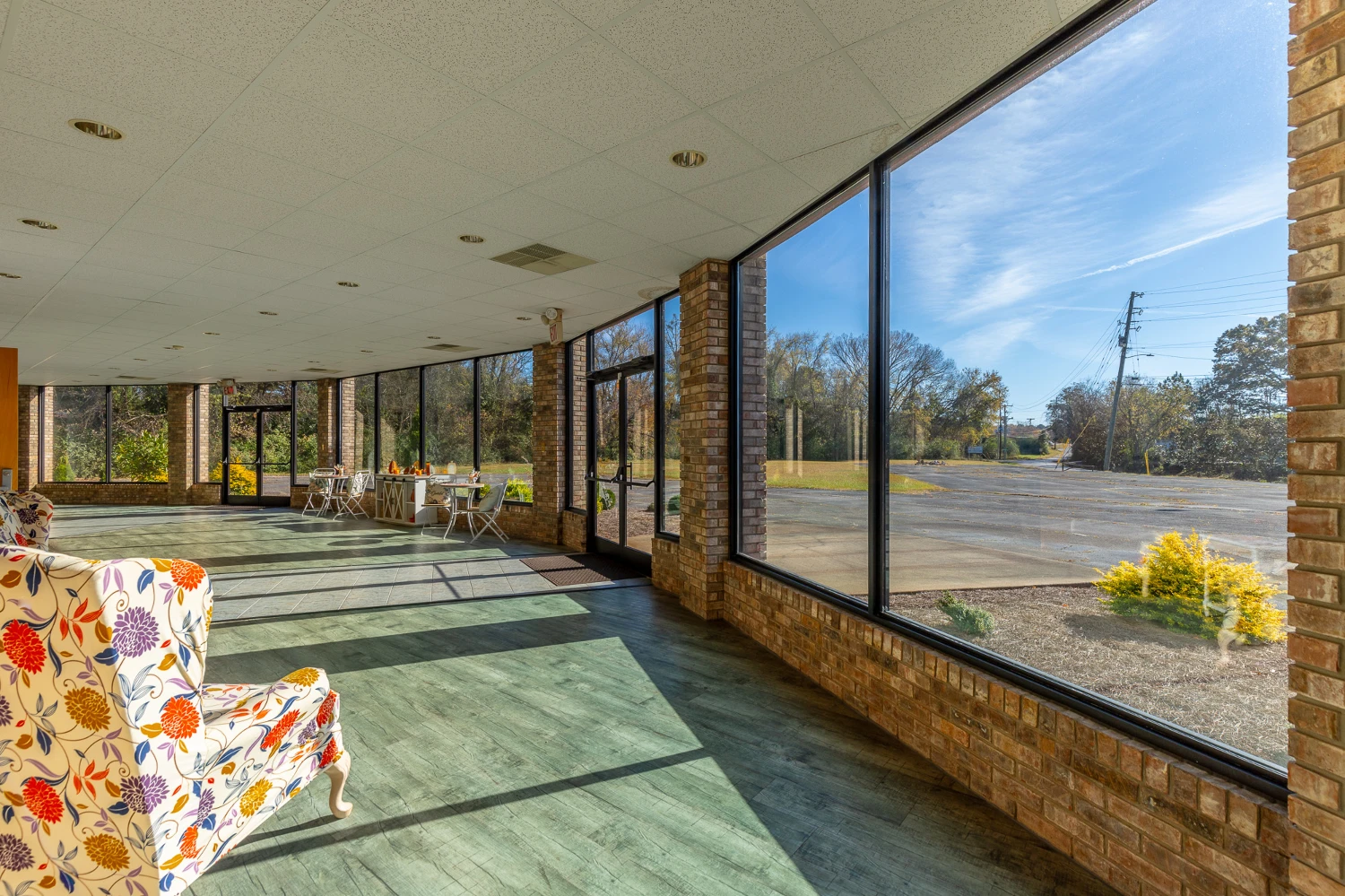 Move-In Ready 9,606 SF Church on 3.8 Acres by Hwy 58 and Hwy 153