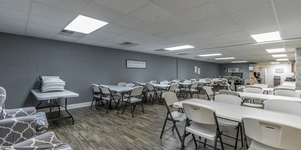 Move-In Ready 9,606 SF Church on 3.8 Acres by Hwy 58 and Hwy 153