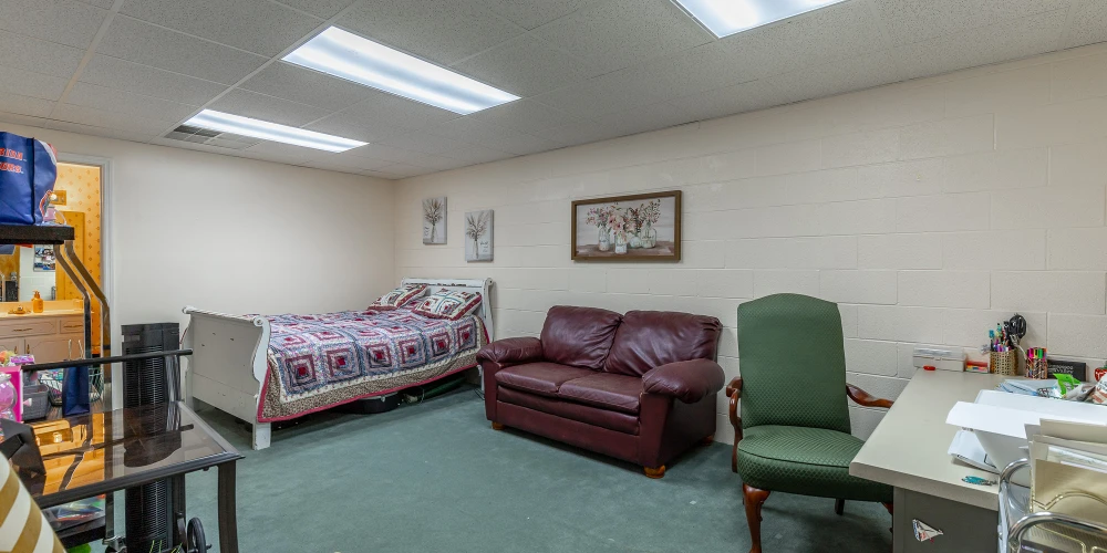 Move-In Ready 9,606 SF Church on 3.8 Acres by Hwy 58 and Hwy 153
