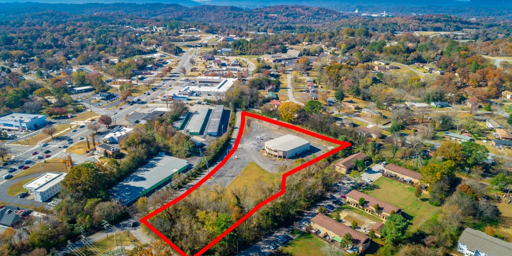 Move-In Ready 9,606 SF Church on 3.8 Acres by Hwy 58 and Hwy 153