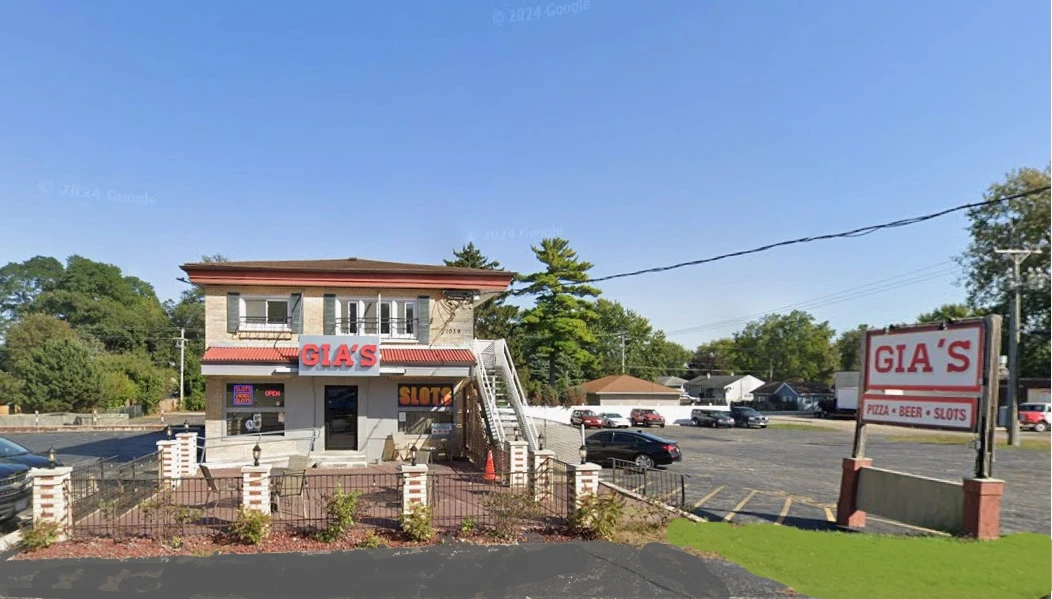 1039-1043 Sheridan Rd & 1800 11th St, Winthrop Harbor, IL for sale
