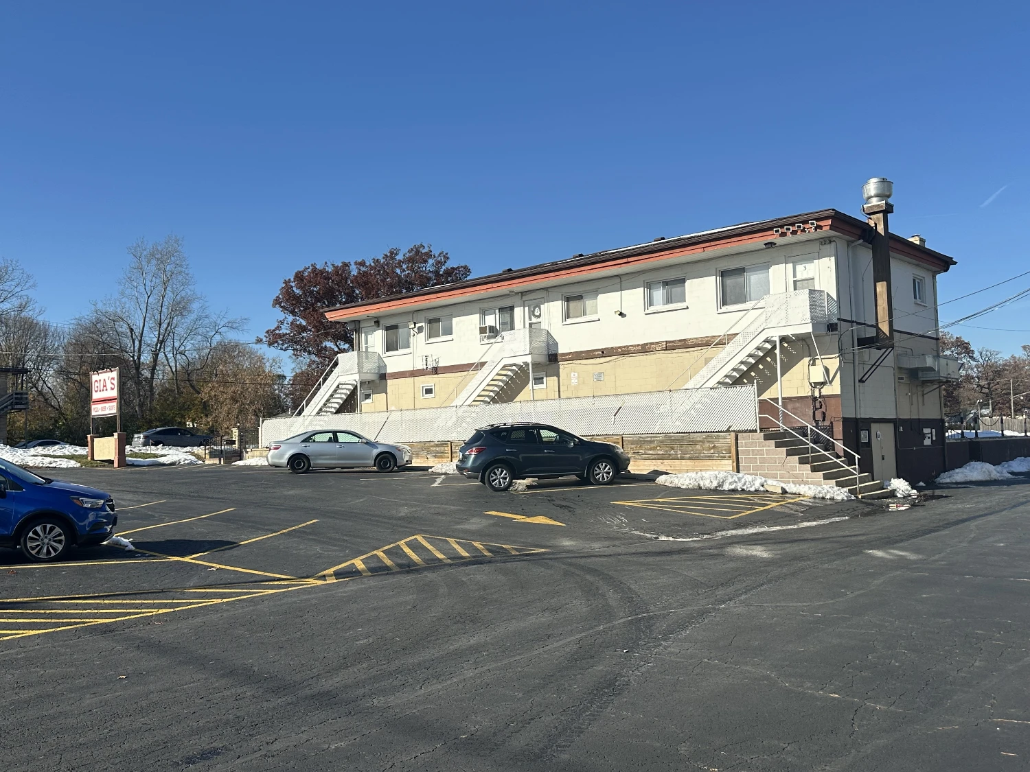 1039-1043 Sheridan Rd & 1800 11th St, Winthrop Harbor, IL for sale