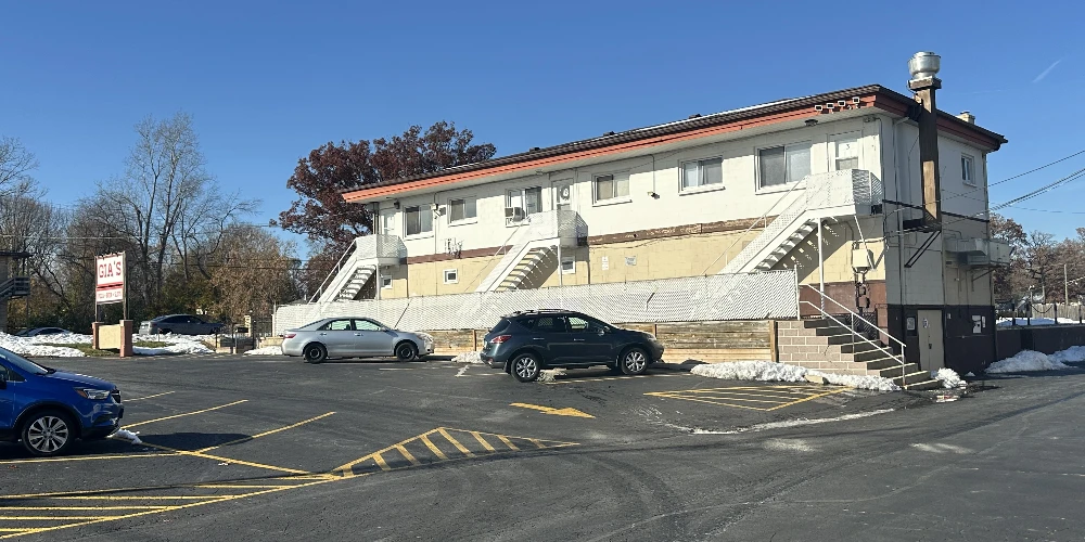 1039-1043 Sheridan Rd & 1800 11th St, Winthrop Harbor, IL for sale