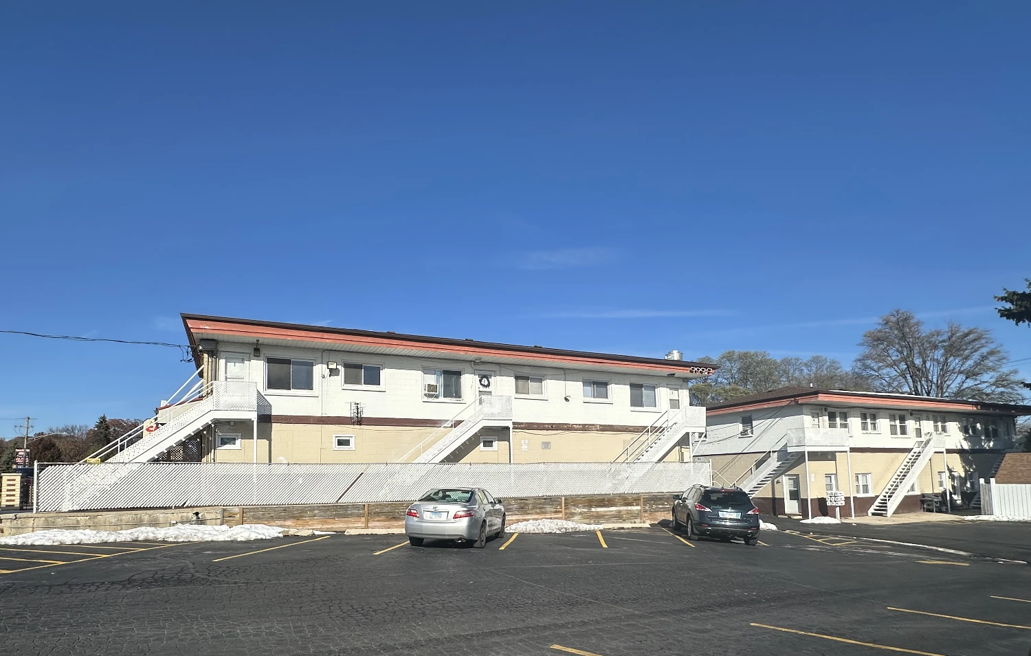 1039-1043 Sheridan Rd & 1800 11th St, Winthrop Harbor, IL for sale