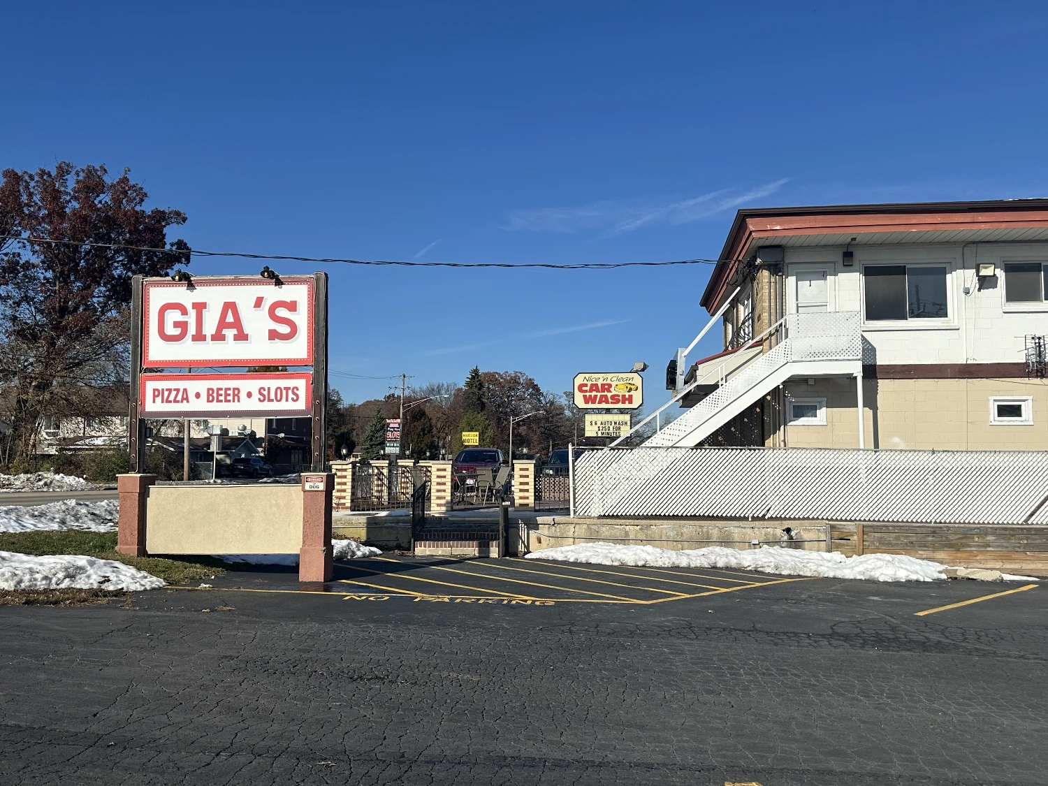 1039-1043 Sheridan Rd & 1800 11th St, Winthrop Harbor, IL for sale