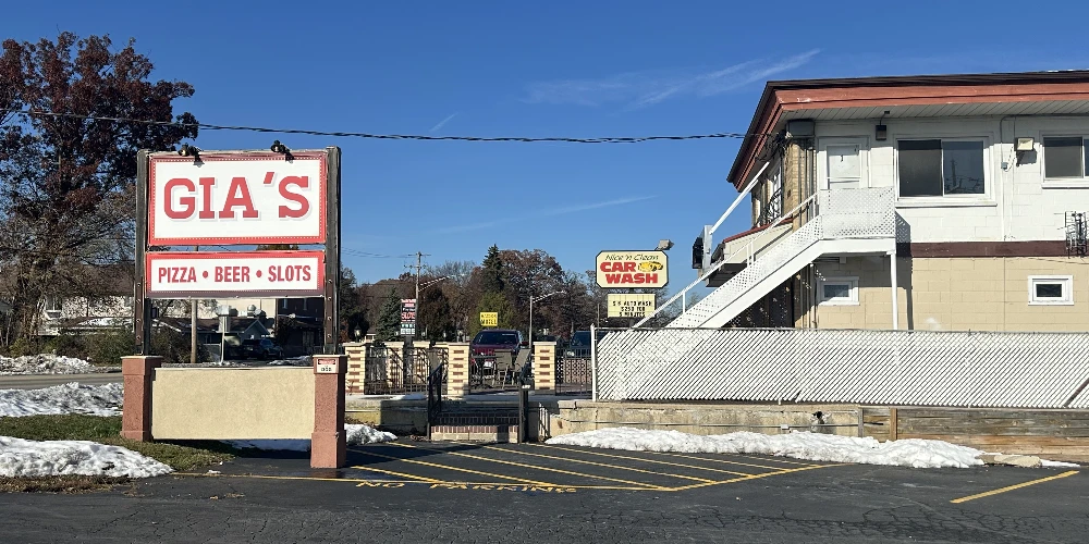 1039-1043 Sheridan Rd & 1800 11th St, Winthrop Harbor, IL for sale