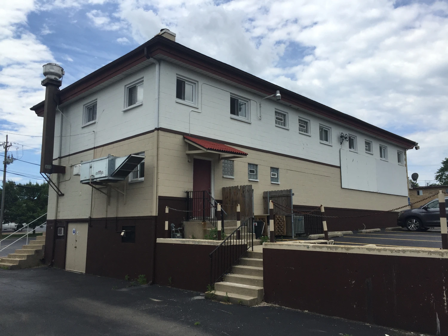 1039-1043 Sheridan Rd & 1800 11th St, Winthrop Harbor, IL for sale