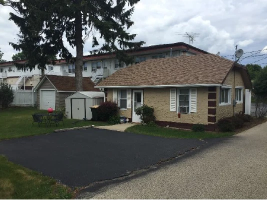 1039-1043 Sheridan Rd & 1800 11th St, Winthrop Harbor, IL for sale