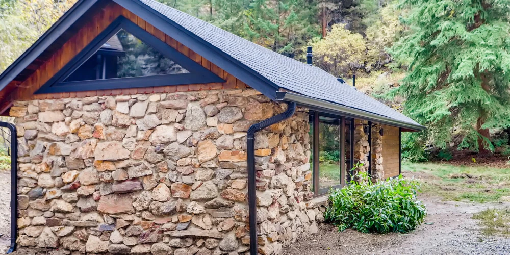 Water & Stone Cabins | 14-Keys | C-3 Zoning | Live Creek Frontage | 9.2 Proforma CAP