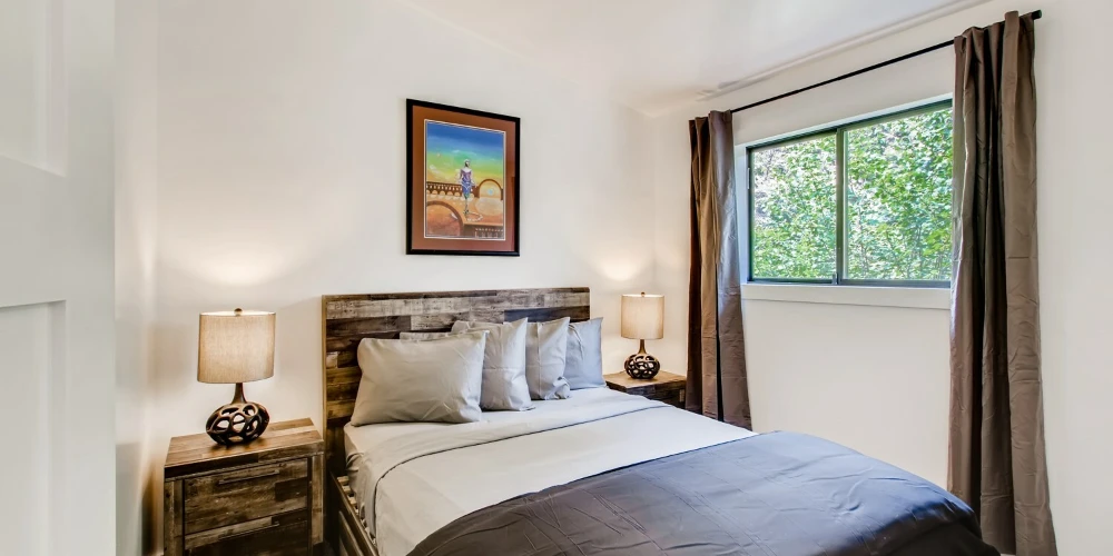 Water & Stone Cabins | 14-Keys | C-3 Zoning | Live Creek Frontage | 9.2 Proforma CAP