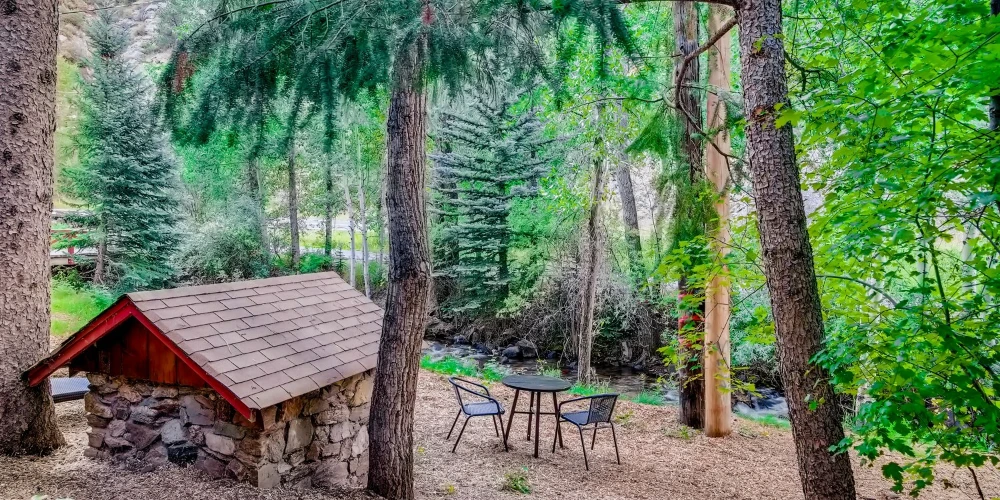 Water & Stone Cabins | 14-Keys | C-3 Zoning | Live Creek Frontage | 6.7 CAP