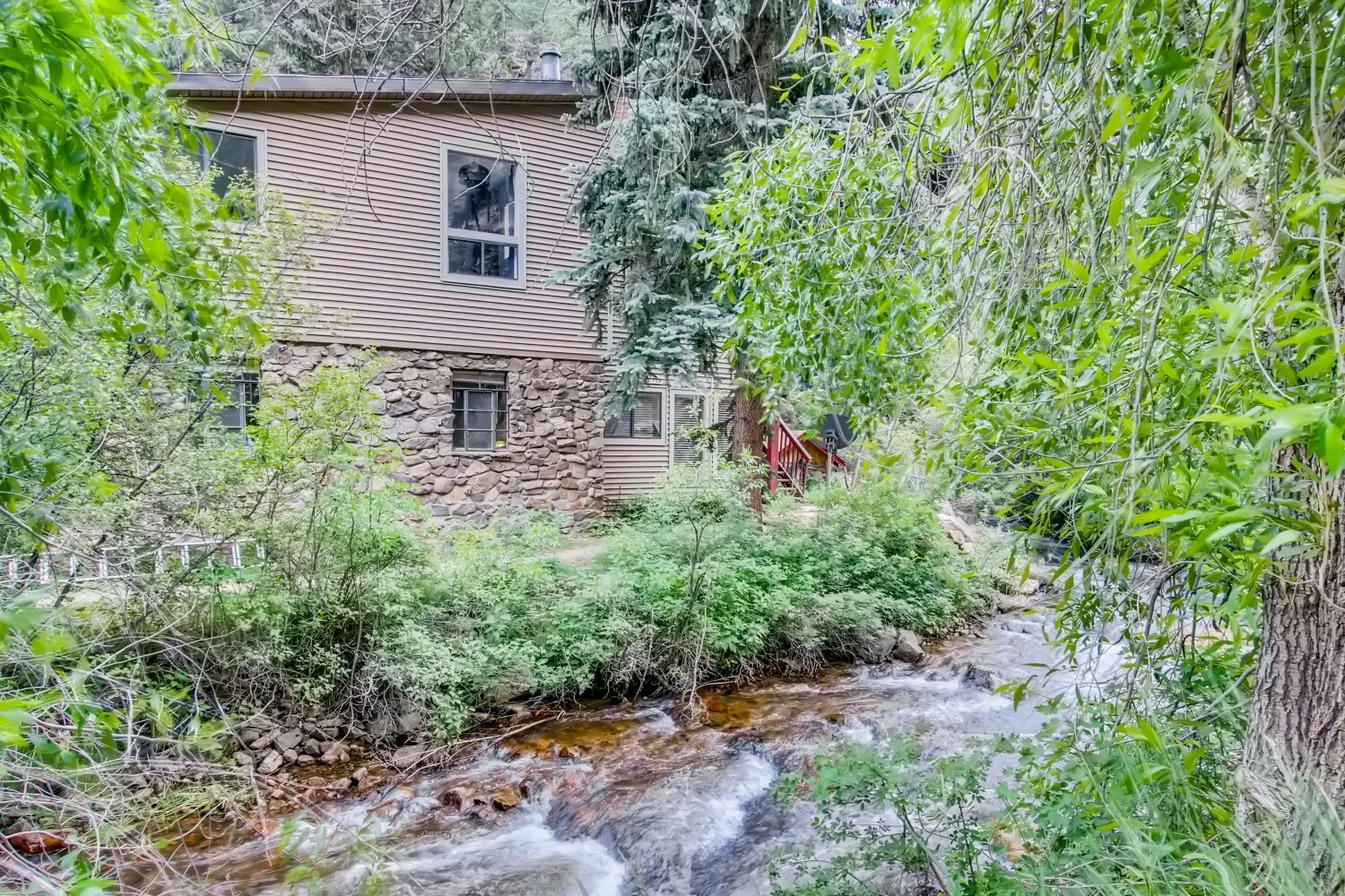 Water & Stone Cabins | 14-Keys | C-3 Zoning | Live Creek Frontage | 9.2 Proforma CAP