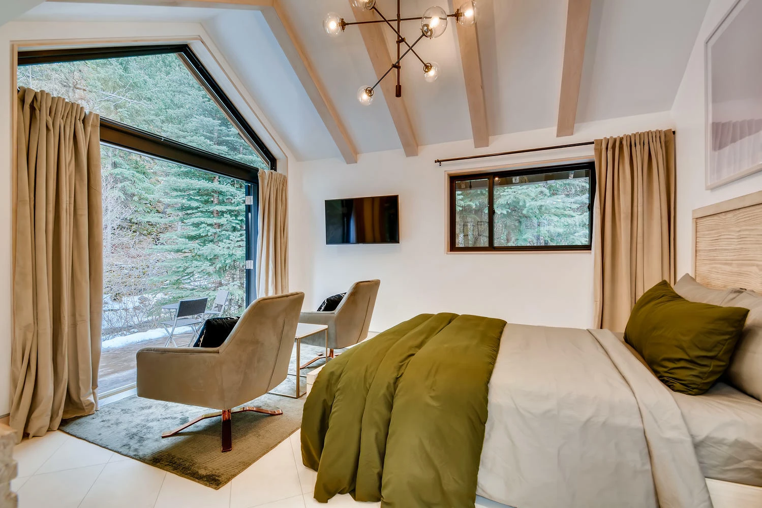 Water & Stone Cabins | 14-Keys | C-3 Zoning | Live Creek Frontage | 9.2 Proforma CAP
