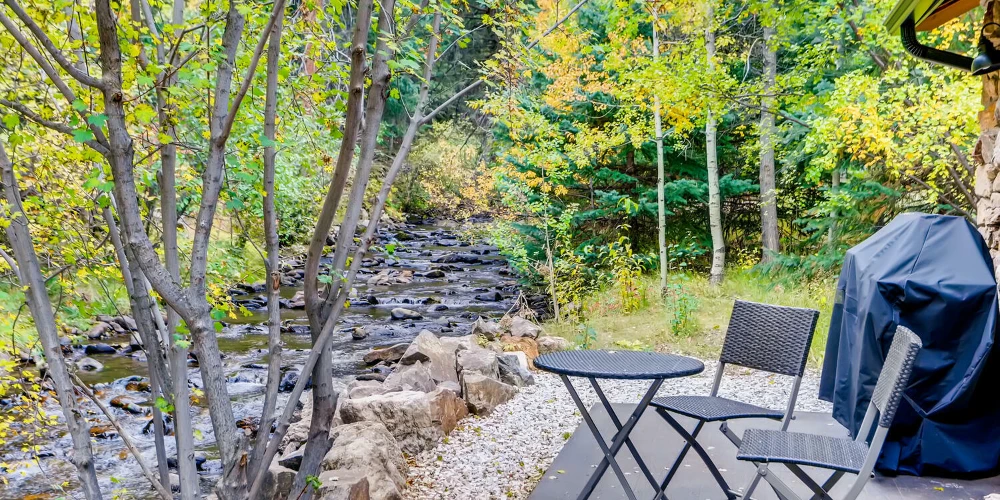 Water & Stone Cabins | 14-Keys | C-3 Zoning | Live Creek Frontage | 9.2 Proforma CAP