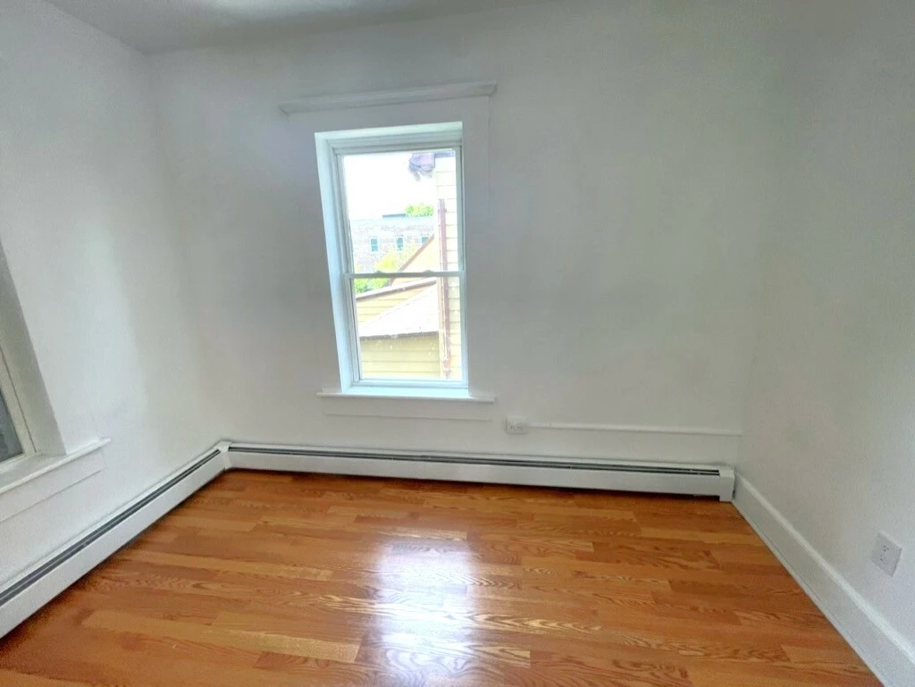 299.5 Clinton Street