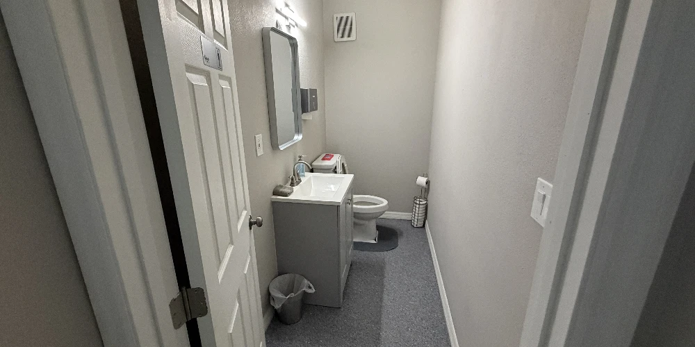 Downtown Kissimmee Commercial Opportunity with Parking