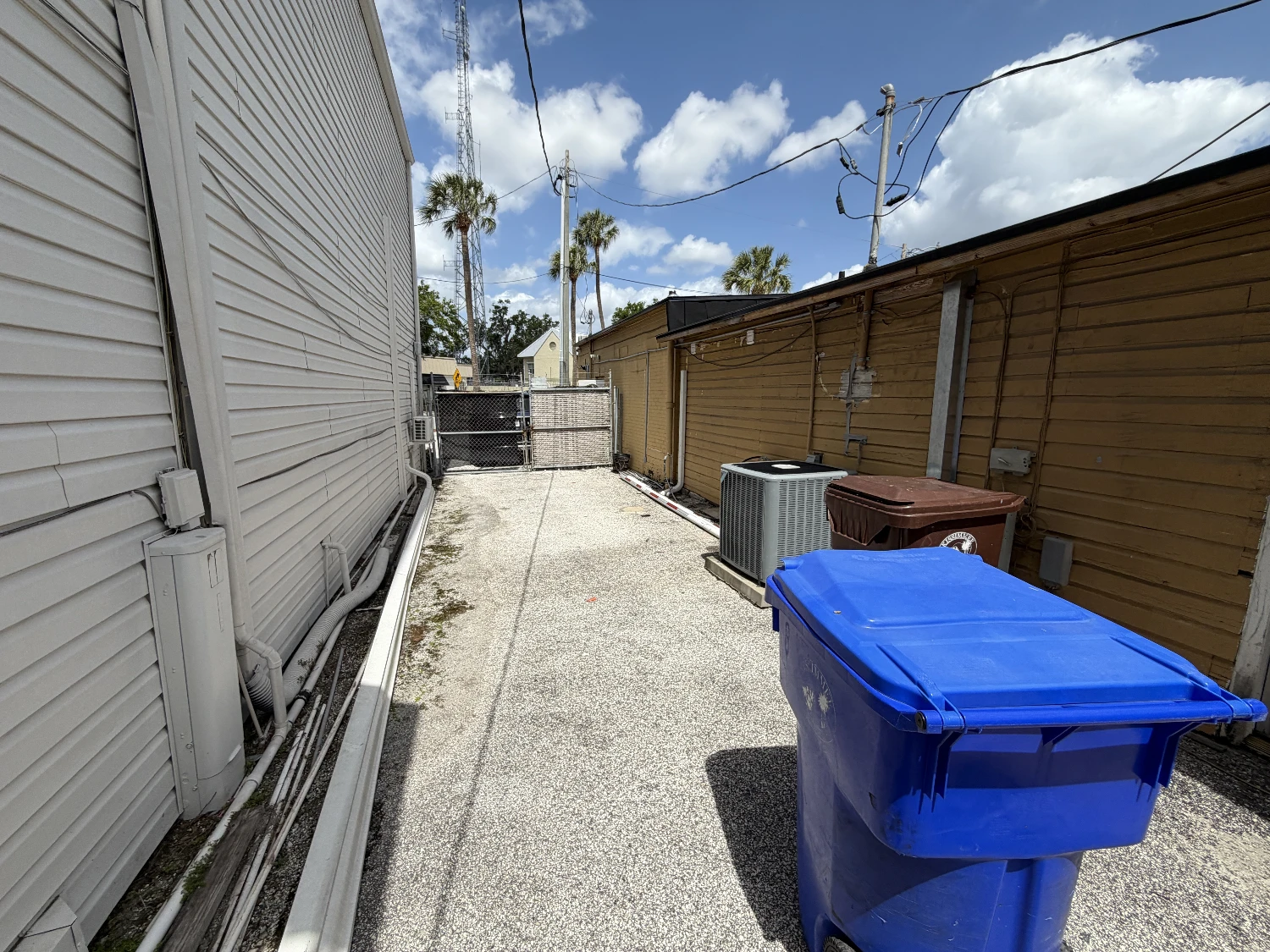 Downtown Kissimmee Commercial Opportunity with Parking