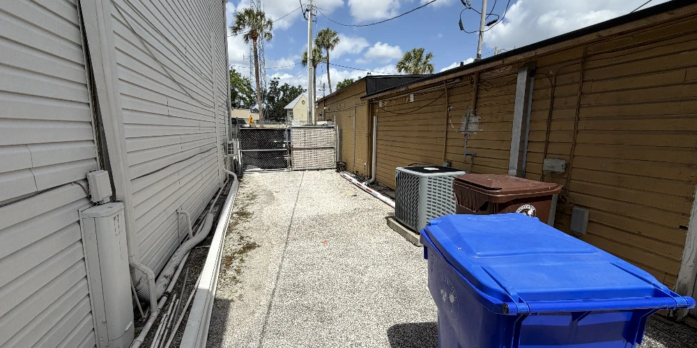 Downtown Kissimmee Commercial Opportunity with Parking