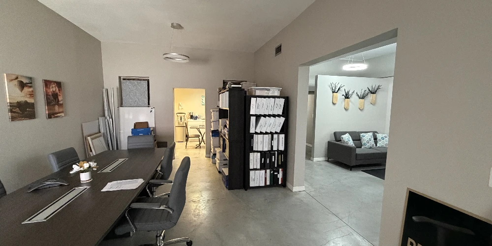 Downtown Kissimmee Commercial Opportunity with Parking