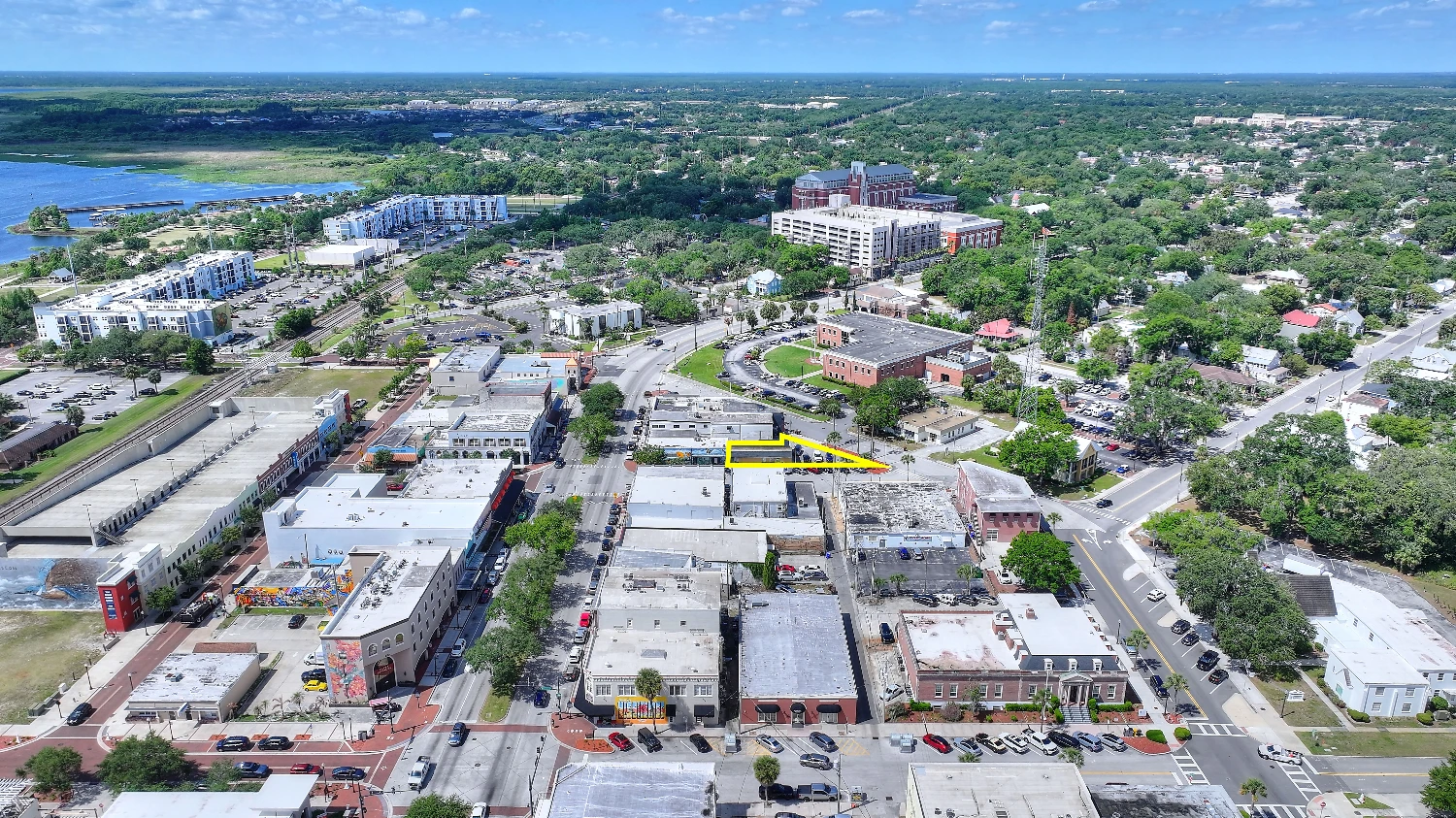 Downtown Kissimmee Commercial Opportunity with Parking