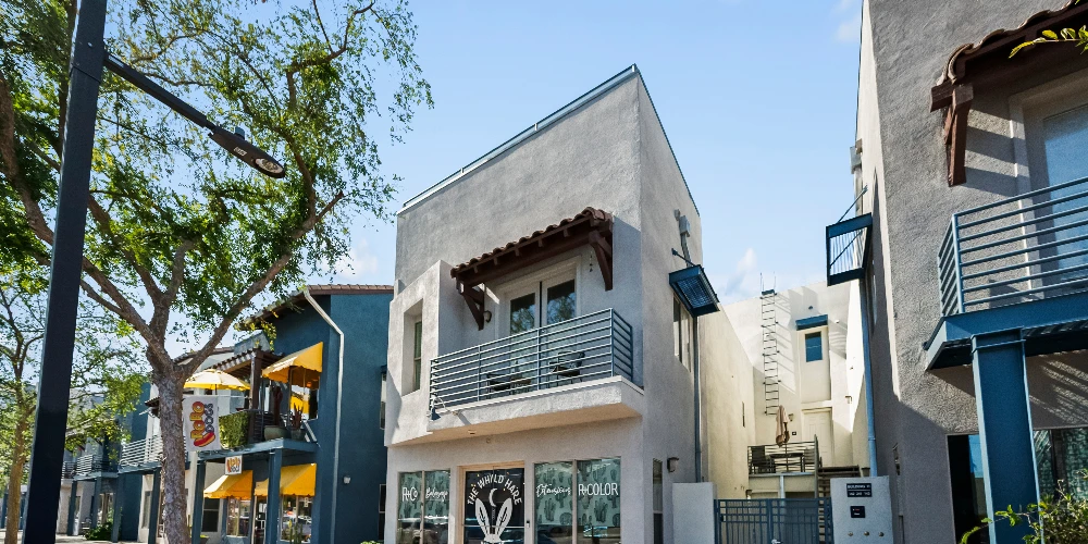 610 E Roosevelt St Unit 141 Mixed Use