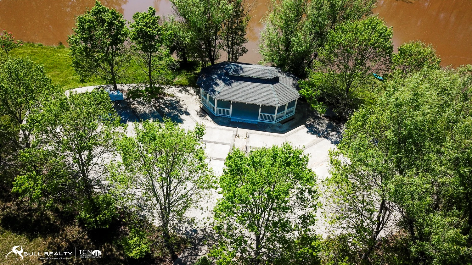 Former Wedding / Event Venue With All FF&E | ±3,782 SF | Dawsonville, GA