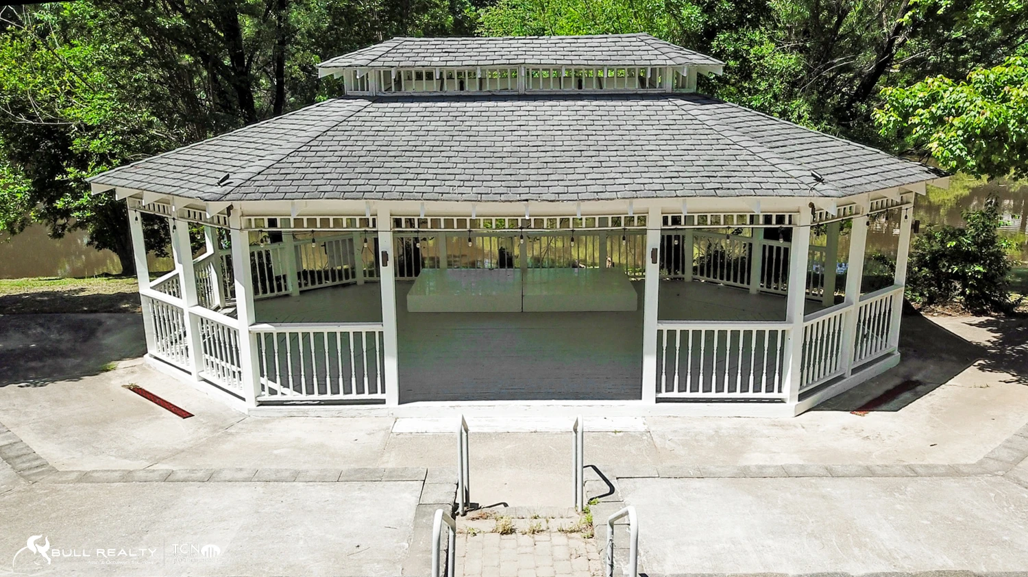 Former Wedding / Event Venue With All FF&E | ±3,782 SF | Dawsonville, GA