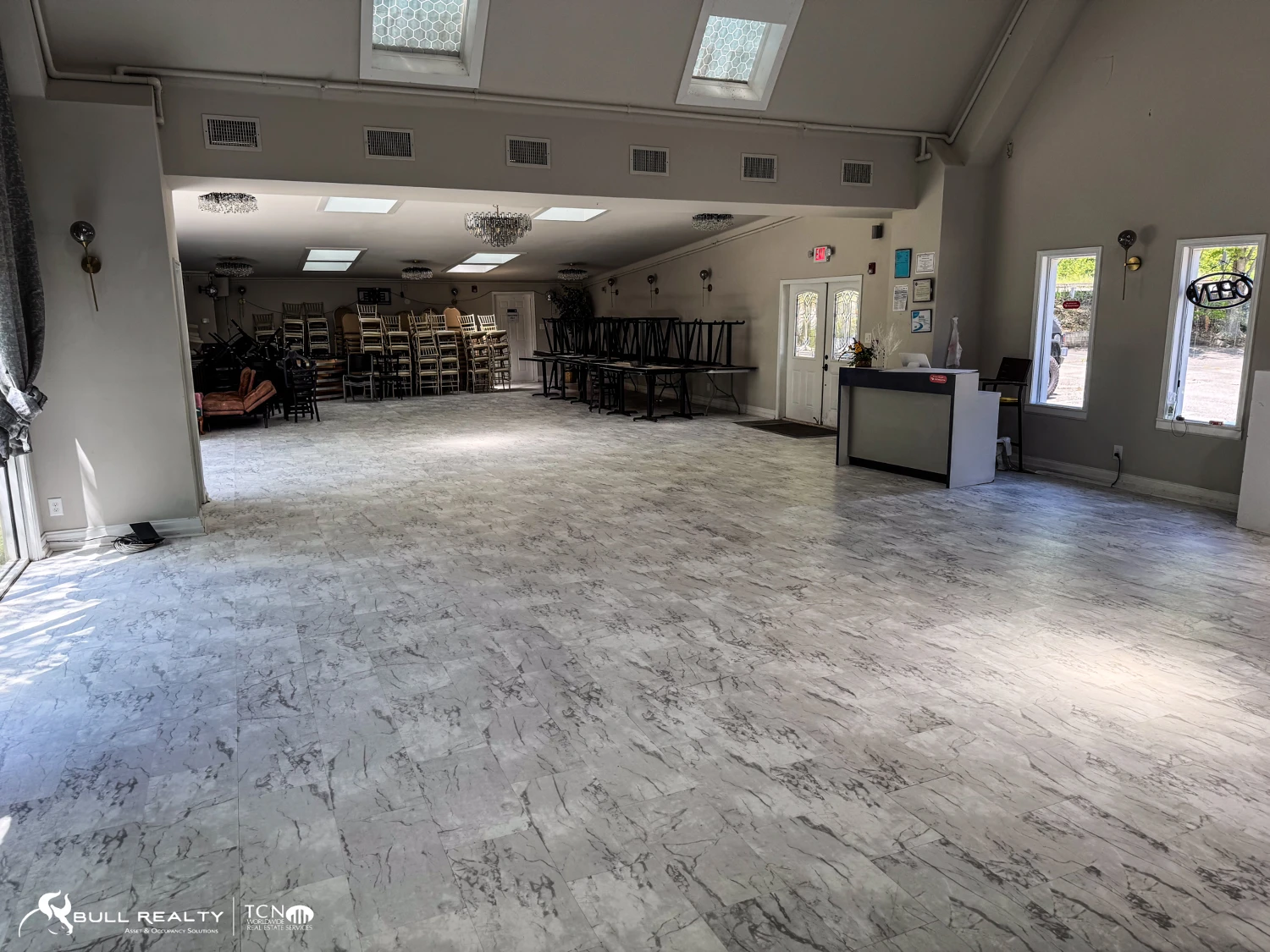 Former Wedding / Event Venue With All FF&E | ±3,782 SF | Dawsonville, GA