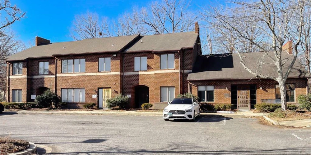 Established Office Campus Minutes from Route 5 & Beltway