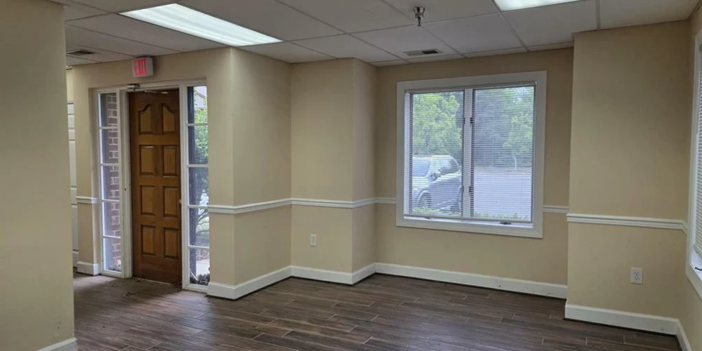 Established Office Campus Minutes from Route 5 & Beltway