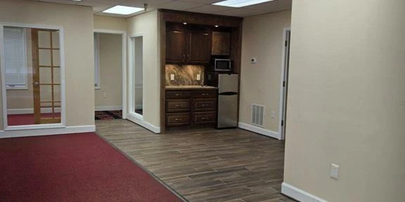 Established Office Campus Minutes from Route 5 & Beltway