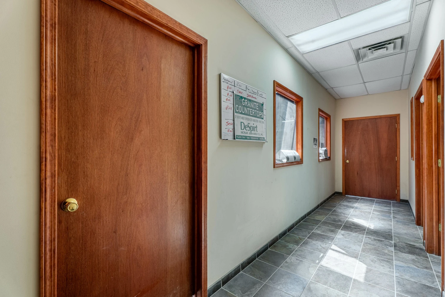 1085 E Delavan Ave - 21,400+/- SF Retail/Industrial Space