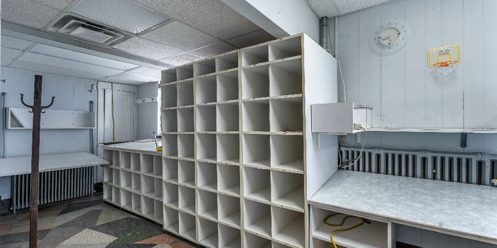 1085 E Delavan Ave - 21,400+/- SF Retail/Industrial Space