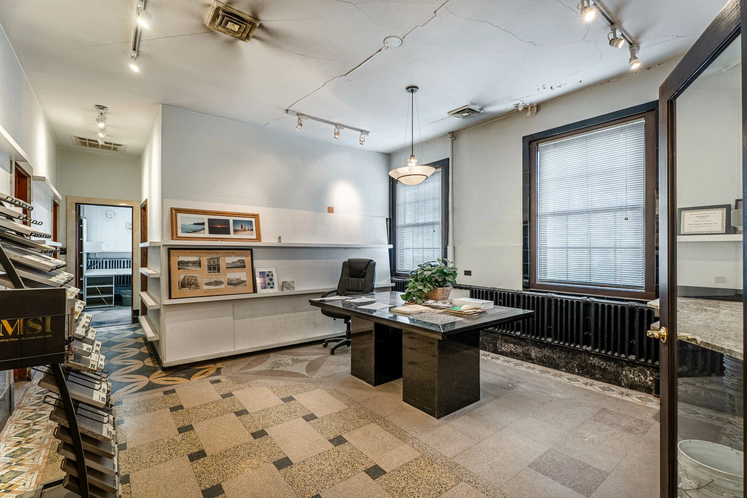1085 E Delavan Ave - 21,400+/- SF Retail/Industrial Space