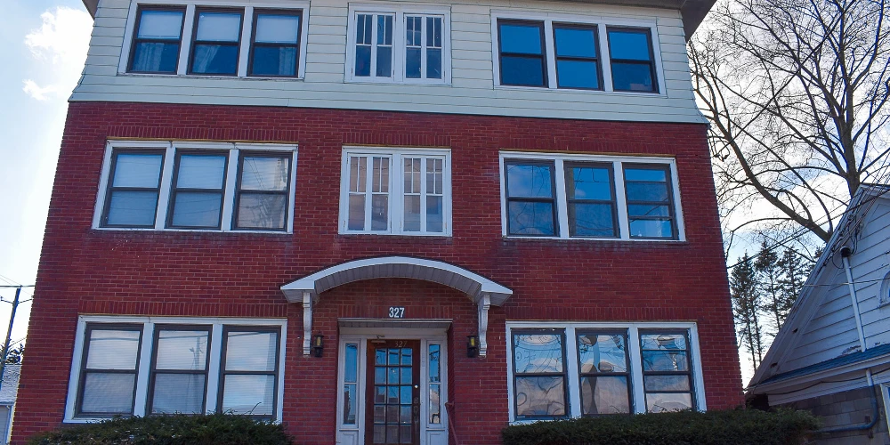 327 Main St