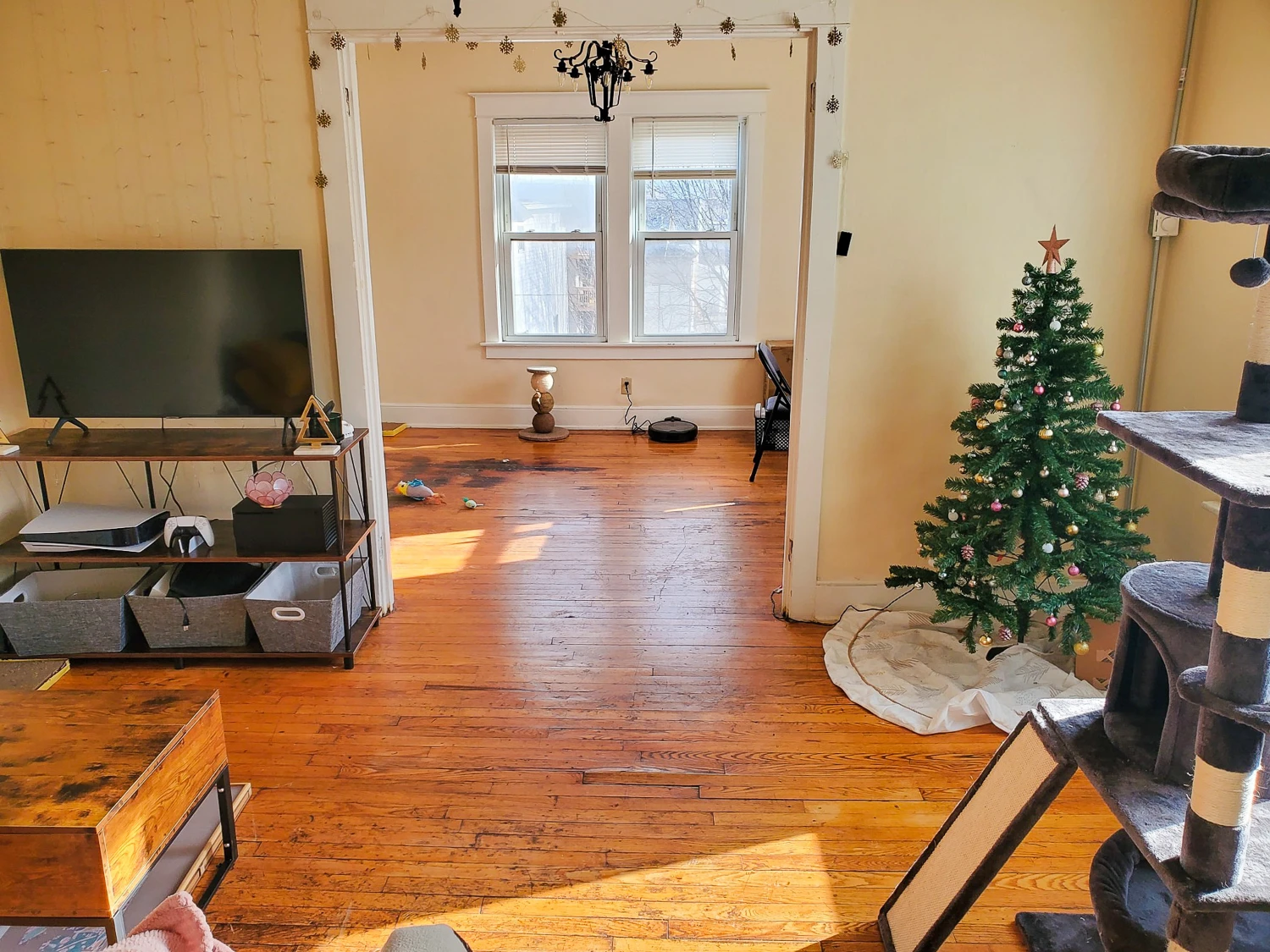 327 Main St