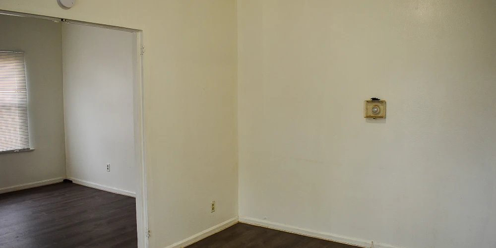 327 Main St