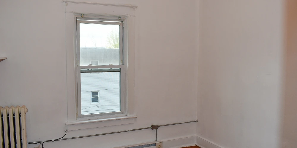 327 Main St