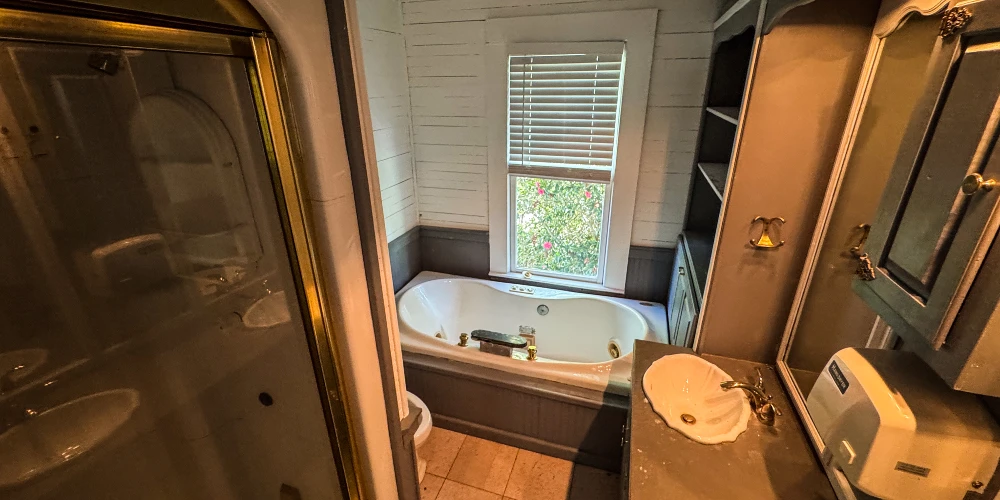 Newly Remodeled Commercial House with Retail Exposure | ±3,391 SF | Dawsonville, GA