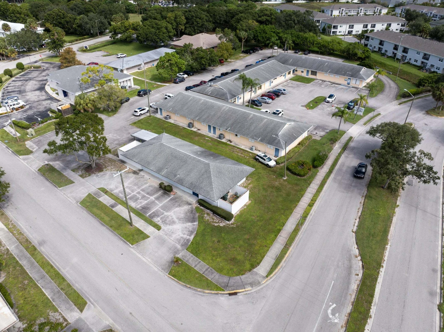 Turn-Key Medical Office: Steps from Lawnwood Medical Center