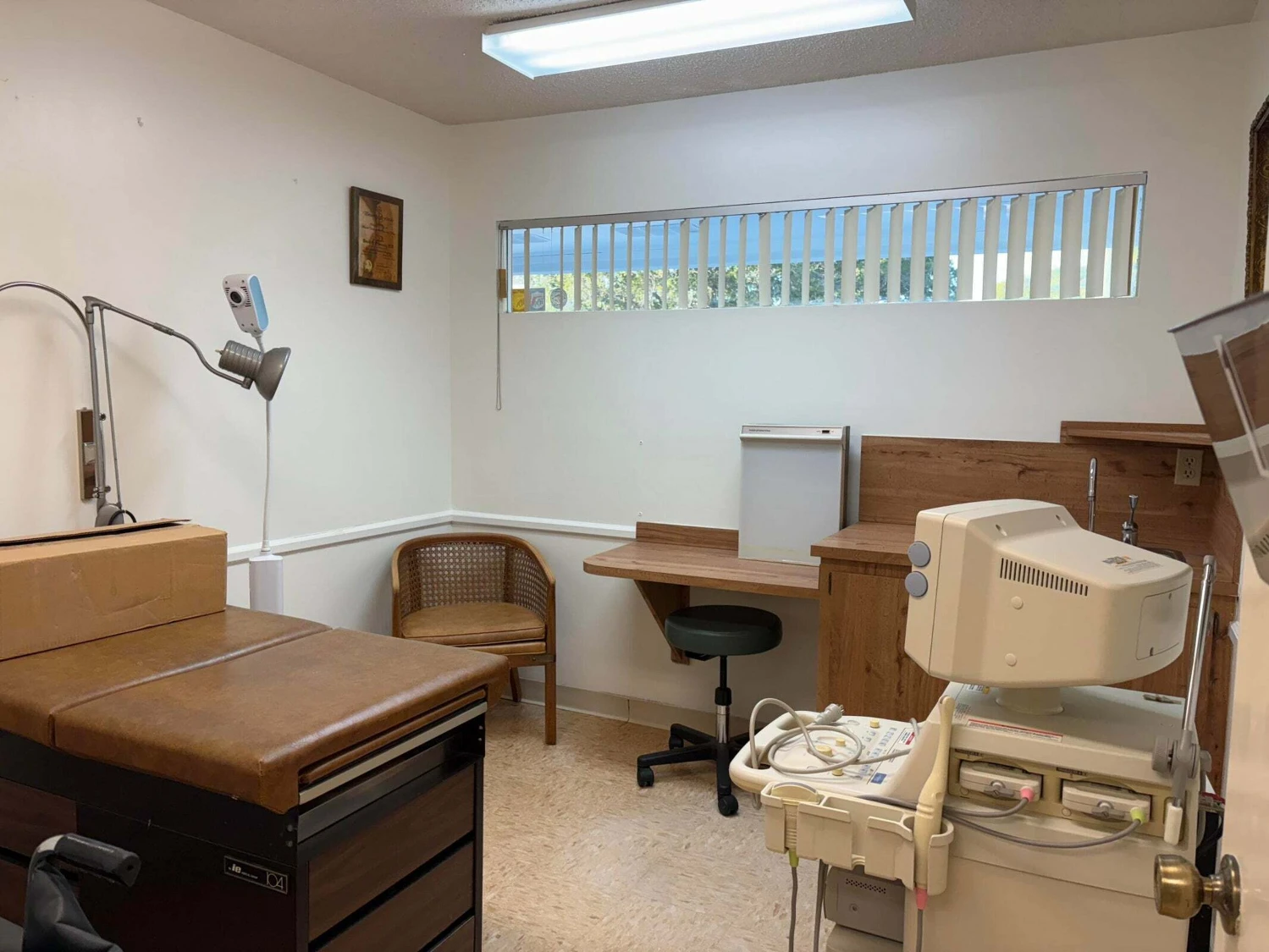 Turn-Key Medical Office: Steps from Lawnwood Medical Center