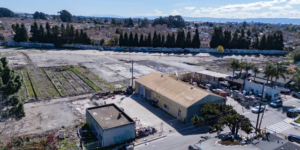 10901 Russet Street, Oakland, CA for sale
