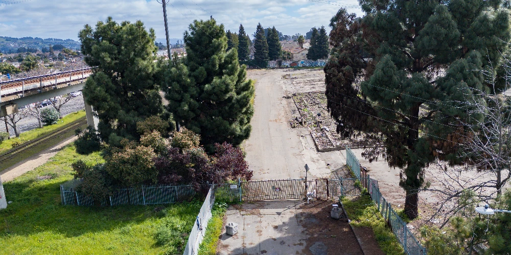 10901 Russet Street, Oakland, CA for sale