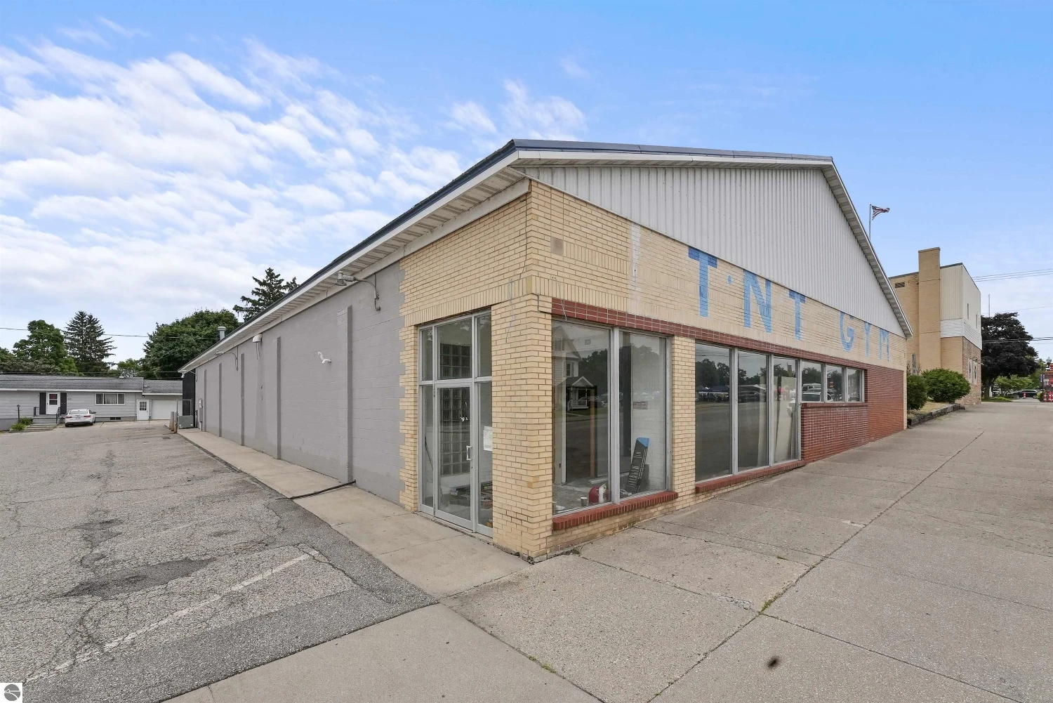 10,500 SF Downtown Retail Building & 50 Space Parking Lot