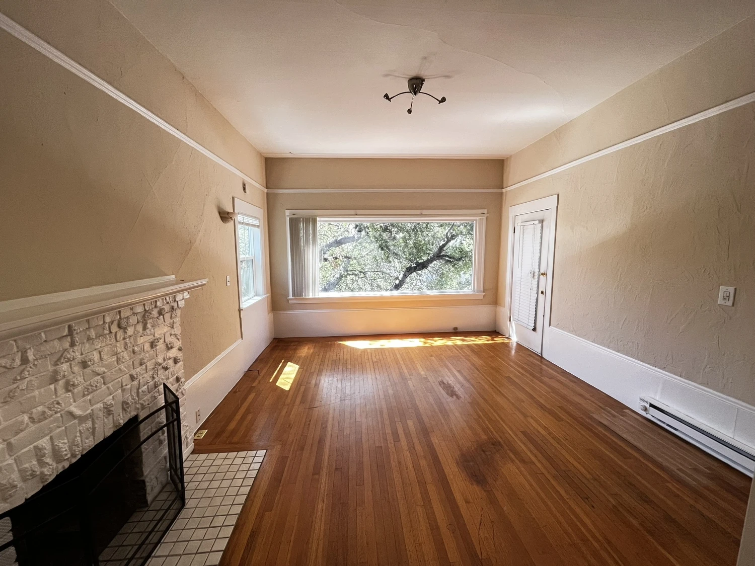 260 Park View Ter