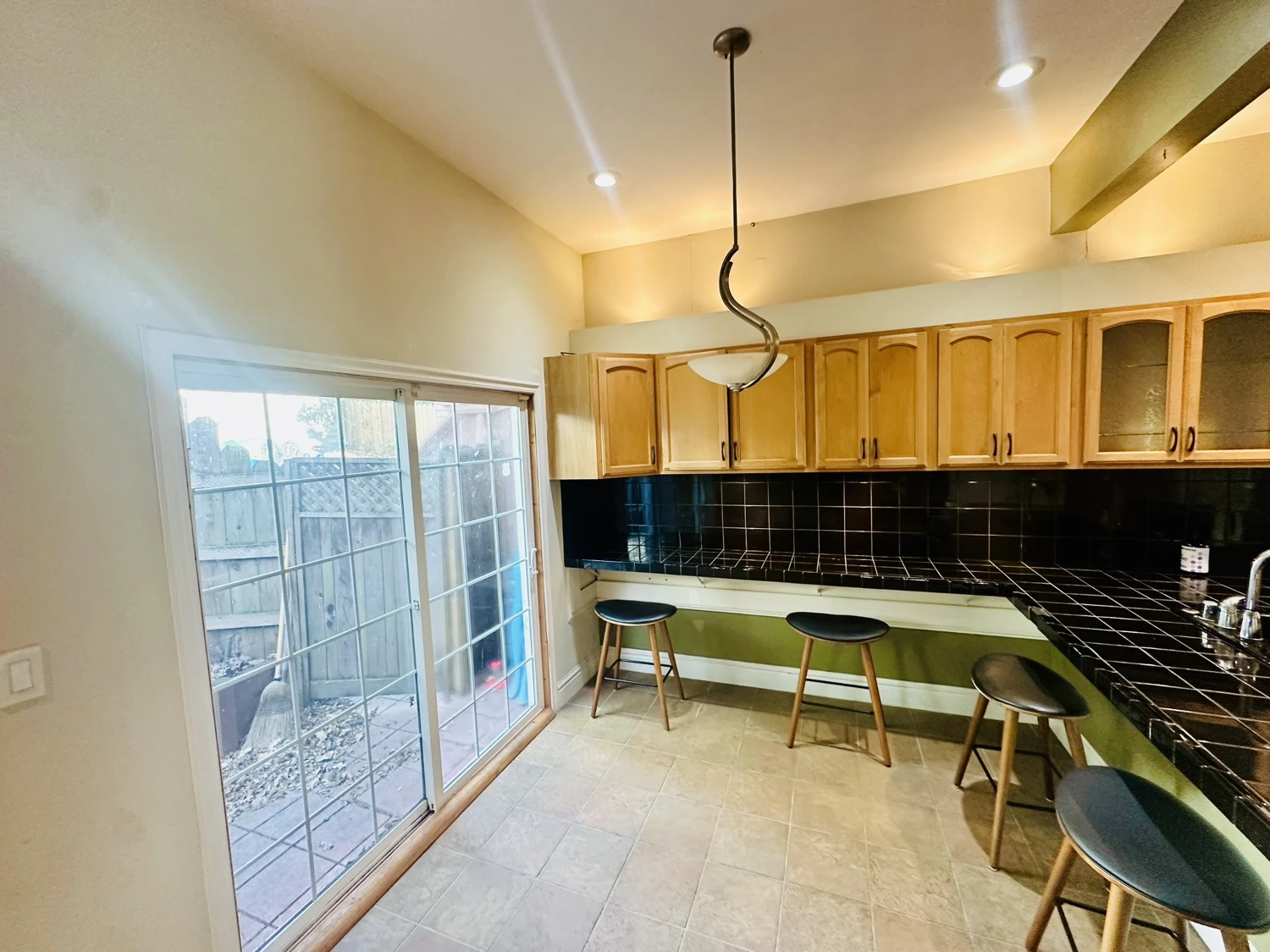 260 Park View Ter