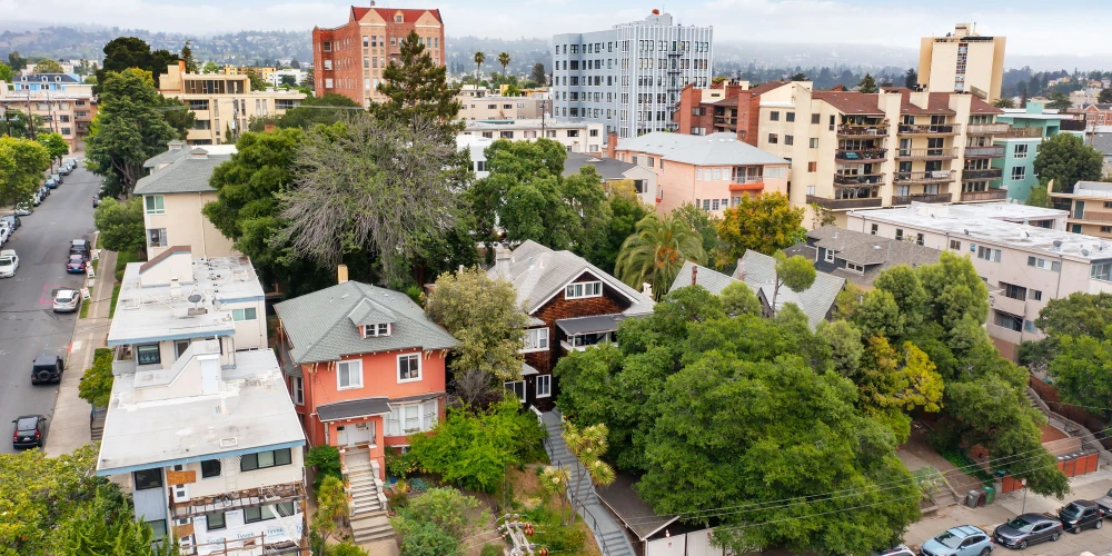 260 Park View Ter