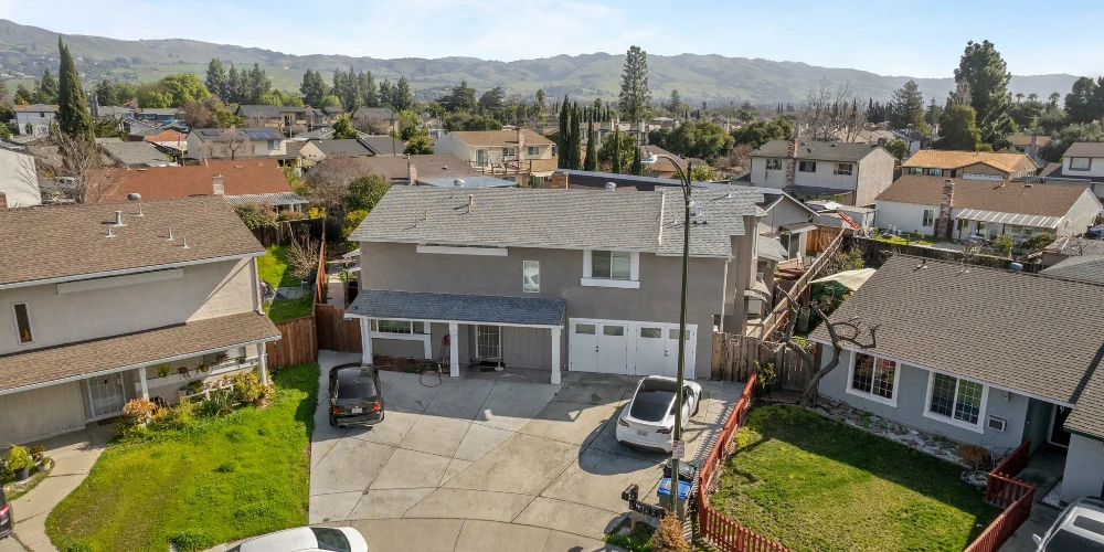 2604 Sierra Vista Ct