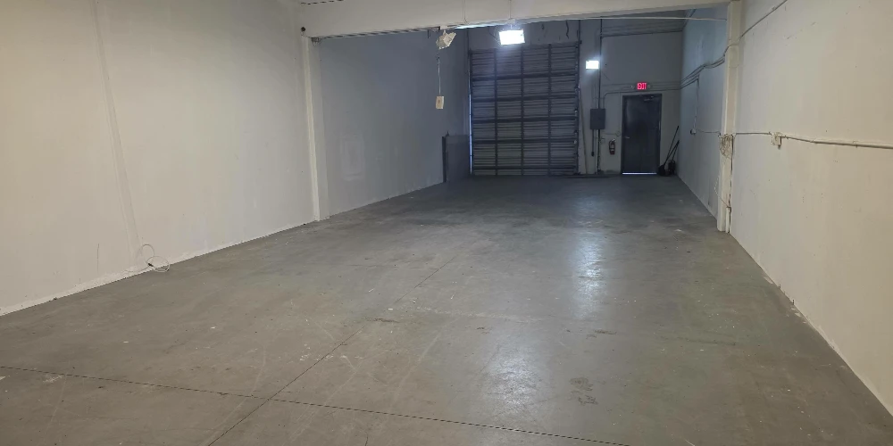 Contractor's Business Park: 1800sf Flex Condo for Sale or Lease